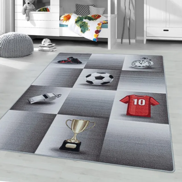 TapisTrend Kinderkleed Grijs 100x150 cm met korte pool, voetbalpatroon