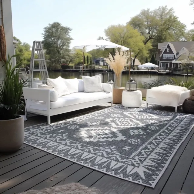 flycarpets Elle Decoration - Binnen & Buitenkleed - Omkeerbaar - Gemini - Zilver - 80x150 cm Grijs