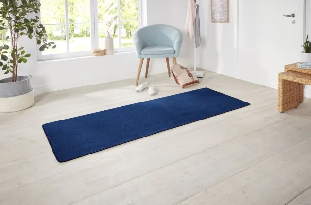 flycarpets Loper Laagpolig Effen Uni Vloerkleed - Nasty - Donkerblauw 80x300 cm