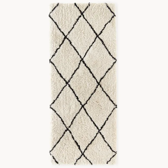 Westwing Collection Pluizige hoogpolige loper Naima, handgetuft Beige