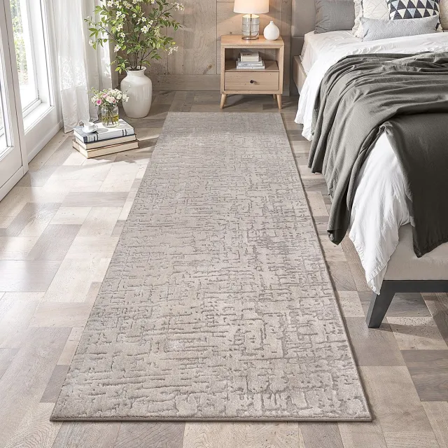 the carpet Rio – Modern & onderhoudsvriendelijk laagpolig vloerkleed met 3D-reliëf, zachte touch & antislip rug – geschikt voor woonkamer, slaapkamer of hal – beige, 80 x 300 cm