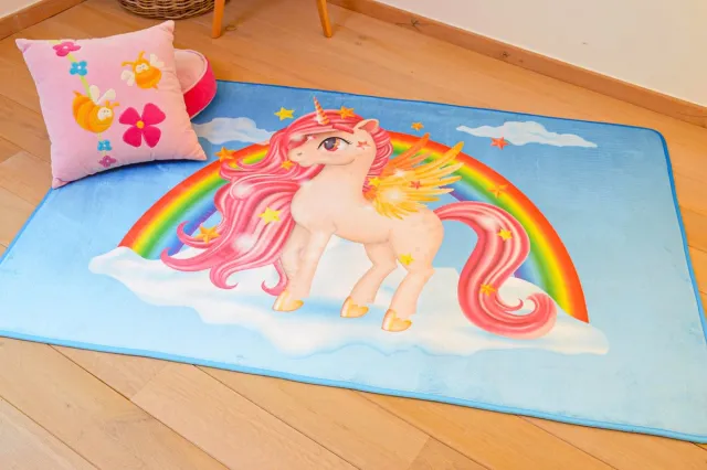 Mats & Joy Unicorn Vloerkleed Kinderkamer 110x170cm - Fluweelzacht - Wasbaar - Anti-slip - Eenhoorn Tapijt - Babykamer Accessoires – Vloerkleed Babykamer – Speeltapijt Kinderen – Speelmat voor Jongens en Meisjes - Speelkleed blauw