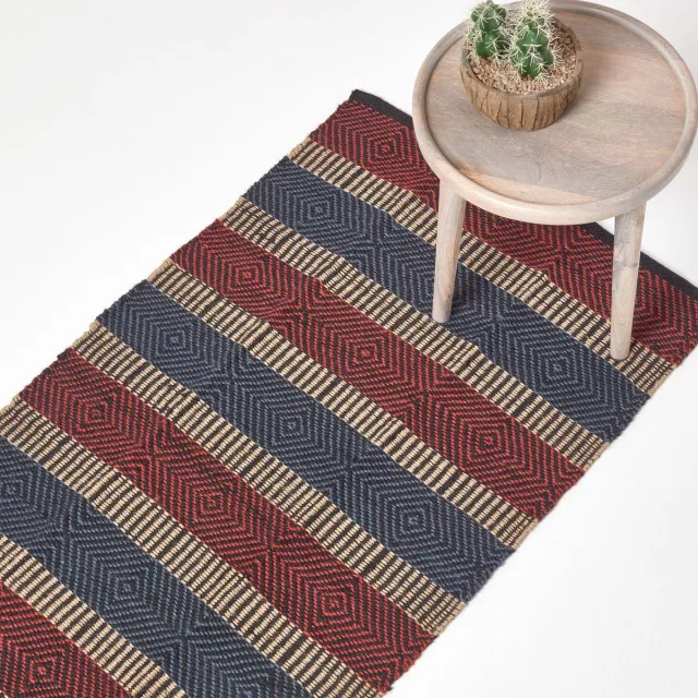Homescapes Handgeweven veelkleurig gestreept jute vloerkleed met geometrisch patroon 66 x 200 cm Rood/Blauw/Zwart/Naturel in een geometrisch diamantstreepdessin