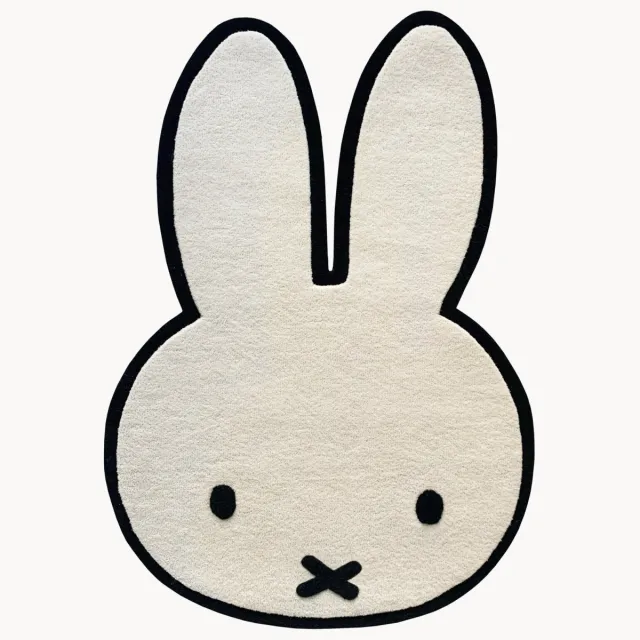 Maison Deux Handgetuft kindervloerkleed Miffy met konijnvorm Wit