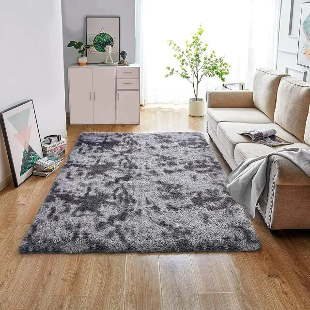 Famanu Pluizig vloerkleed voor woonkamer, grote maat, moderne woonkamer, meisjes, zacht en pluizig tapijt voor de slaapkamer (donkergrijs, 80 x 150 cm)
