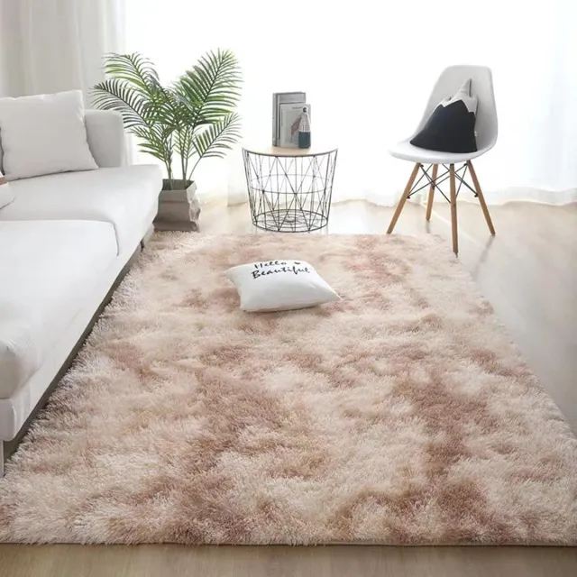 Famanu Hoogpolig Vloerkleed 160 x 230 cm Beige Modern Pluizig Zacht Tapijt Woonkamer Kinderkamer Decoratie Slaapkamer Hal Buitentapijt Hoogpolig Bonttapijt Imitatiebont Shaggy Effen Bedtapijt