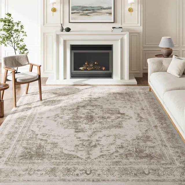 HUGEAR Vintage Vloerkleed - Zacht Tapijt - Woonkamer Decoratie - Machinewasbaar Ontwerp - 240x300cm - Taupe Gedragen | Taupe