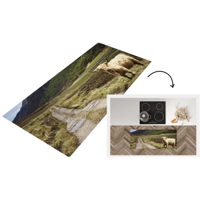 KitchenYeah Keukenloper - Loper keuken - Schotse Hooglander - Pad - Bos - Keukenloper vinyl Multicolor