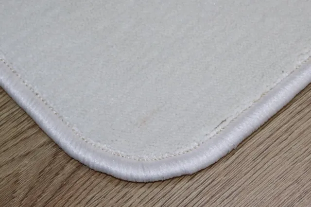 Prima Luxe - Vloerkleed - Naast bed/bank - Warme voeten - Loper - Britney - wit - ecru - 45x160cm