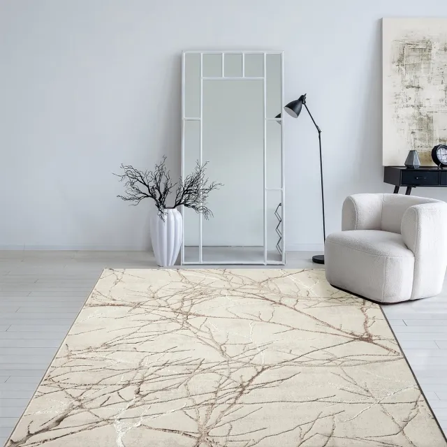 the carpet Mila – Modern vloerkleed met takkenmotief en glansstructuur, geschikt voor woonkamer en hal, crème met bruin takken, 80 x 150 cm
