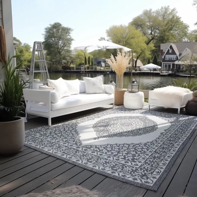 flycarpets Elle Decoration - Binnen & Buitenkleed - Omkeerbaar - Meekly - Zilver - 80x150 cm