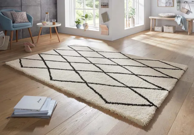 Tapeso Hoogpolig vloerkleed Truth - crème/zwart 160x230 cm
