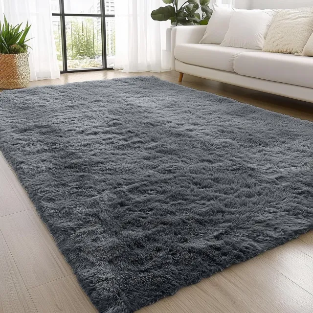 OLANLY Pluche Tapijt - Donkergrijs - Hoge Pluis - Geschikt Voor Woonkamer En Slaapkamer - 153x214 cm - Rechthoekig