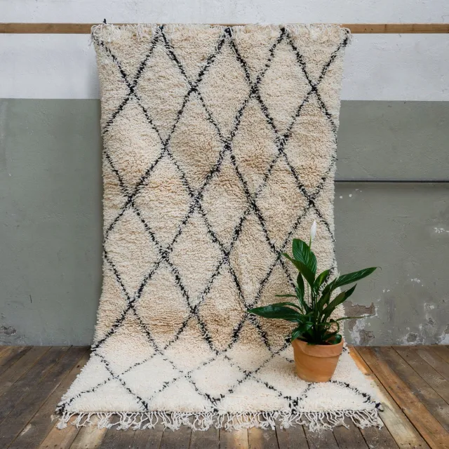 Casa Moro Marokkaans Beni Ouarain vloerkleed – Handgeweven tapijt van 100% wol – 130 × 235 cm – BN2160 Beige