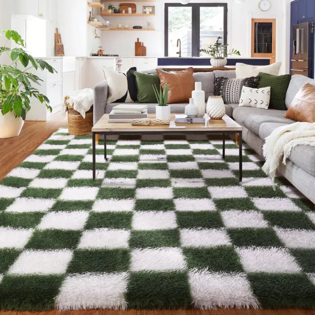 Famanu Vloerkleed geruit voor woonkamer, 90 x 150 cm, wasbaar tapijt in olijfgroen en wit, hoogpolig en antislip, modern decoratief