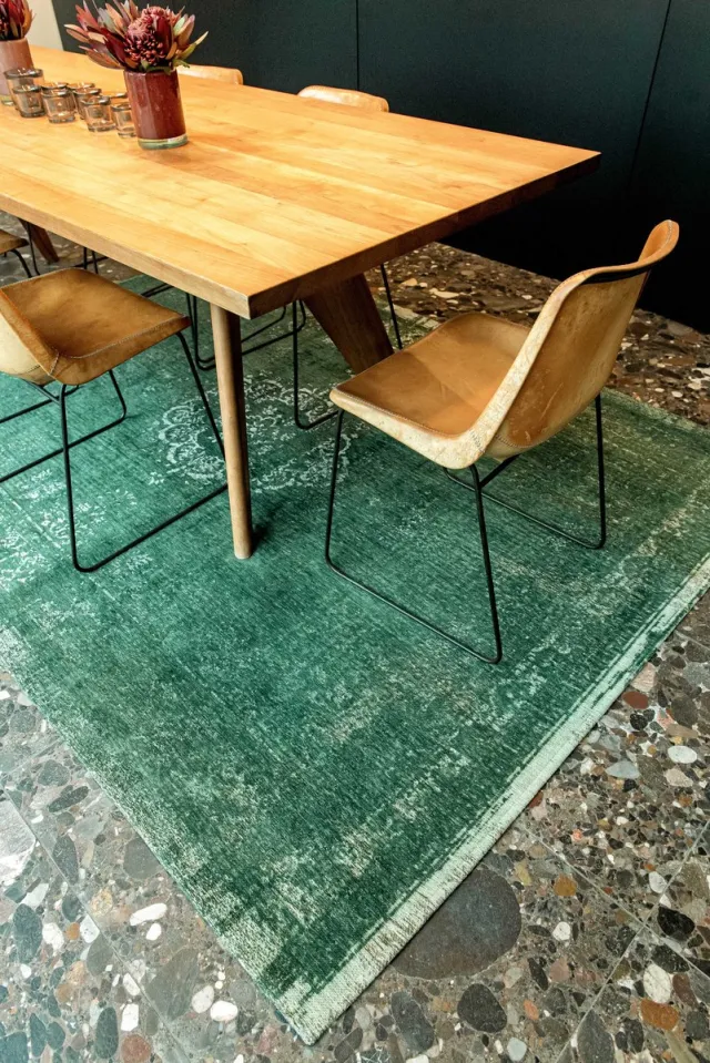 Louis de Poortere Vloerkleed Fading World Medallion Majestic Forest Groen